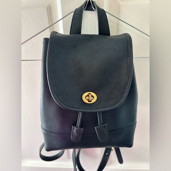 Coach Vintage Classic Leather Day Pack Black